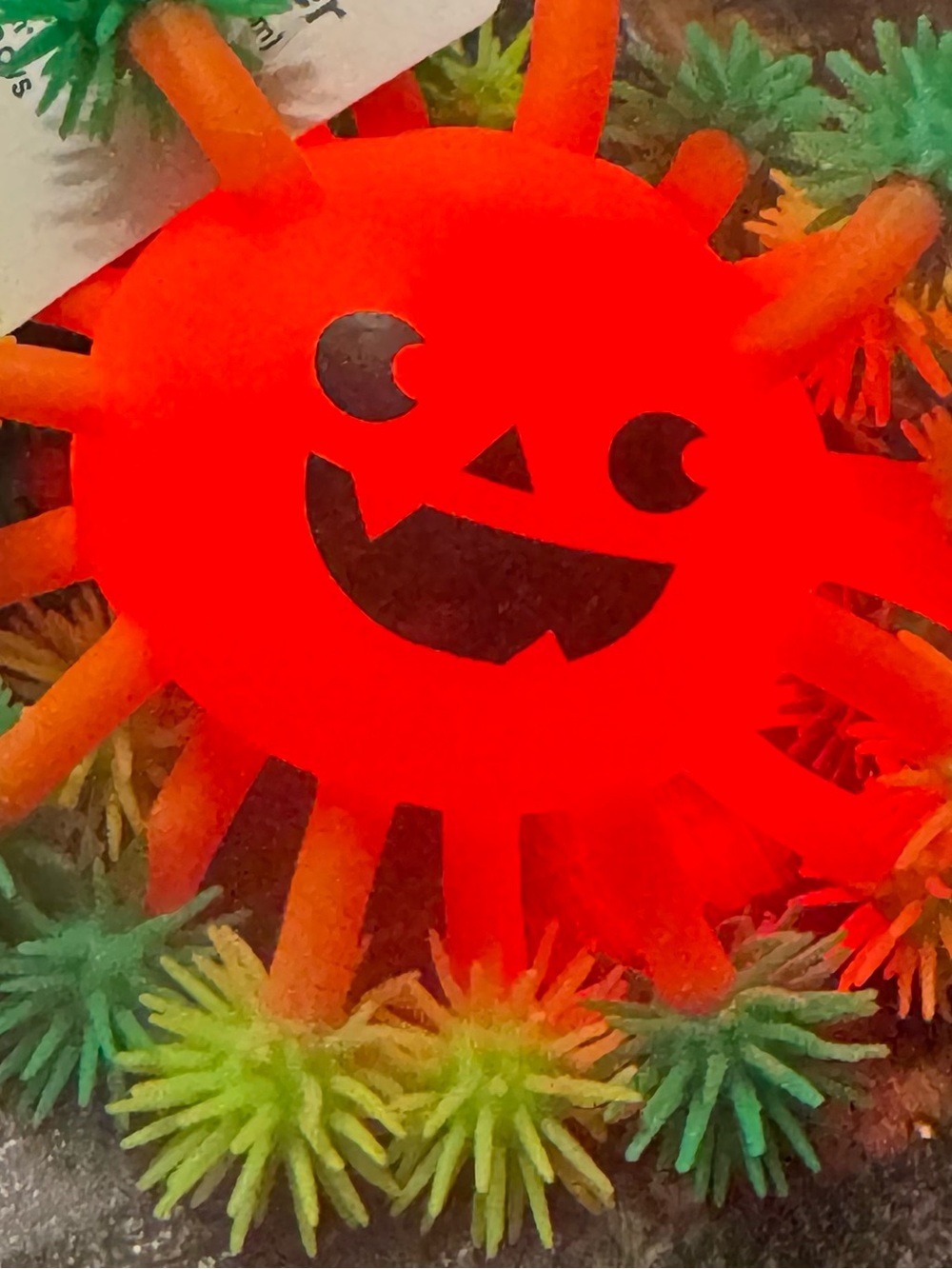 Spiky Halloween Jack-O'-Lantern Puffer Toy That Lughts Up